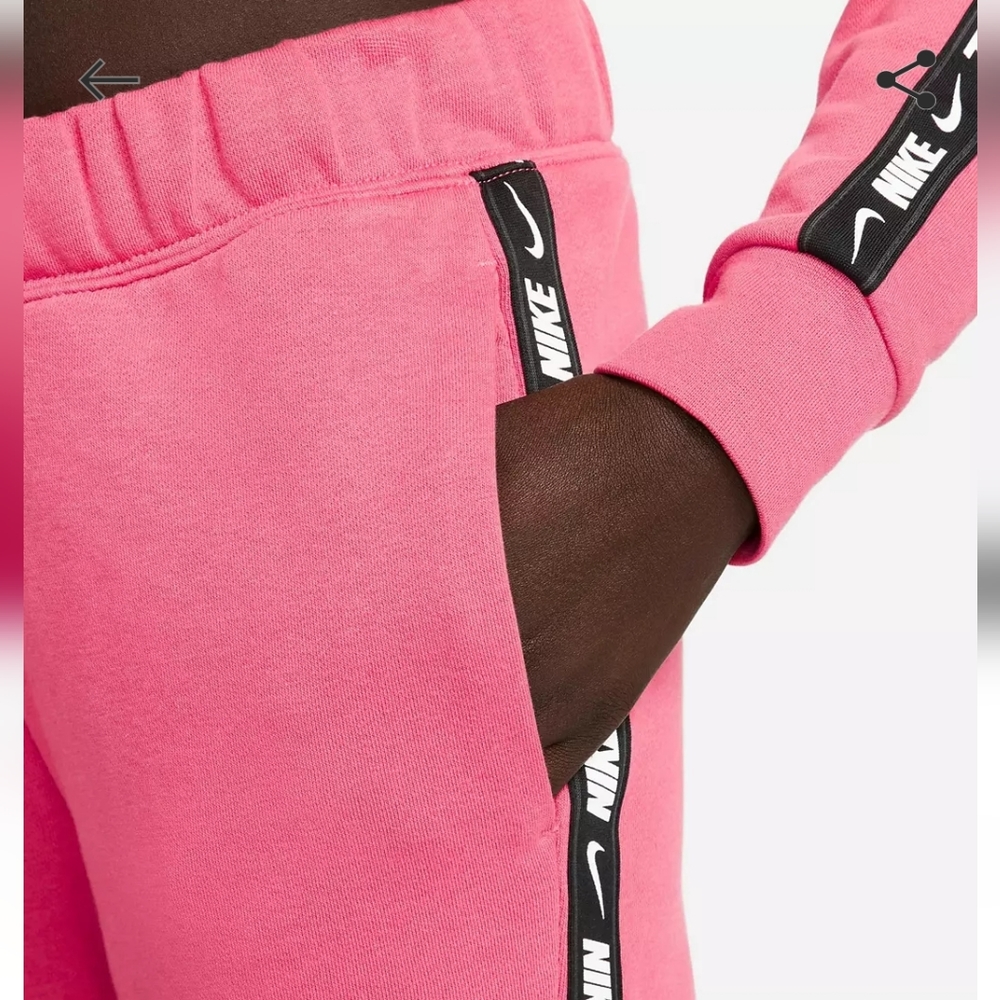 Nike sweatpants Only. - Picture 4 of 16